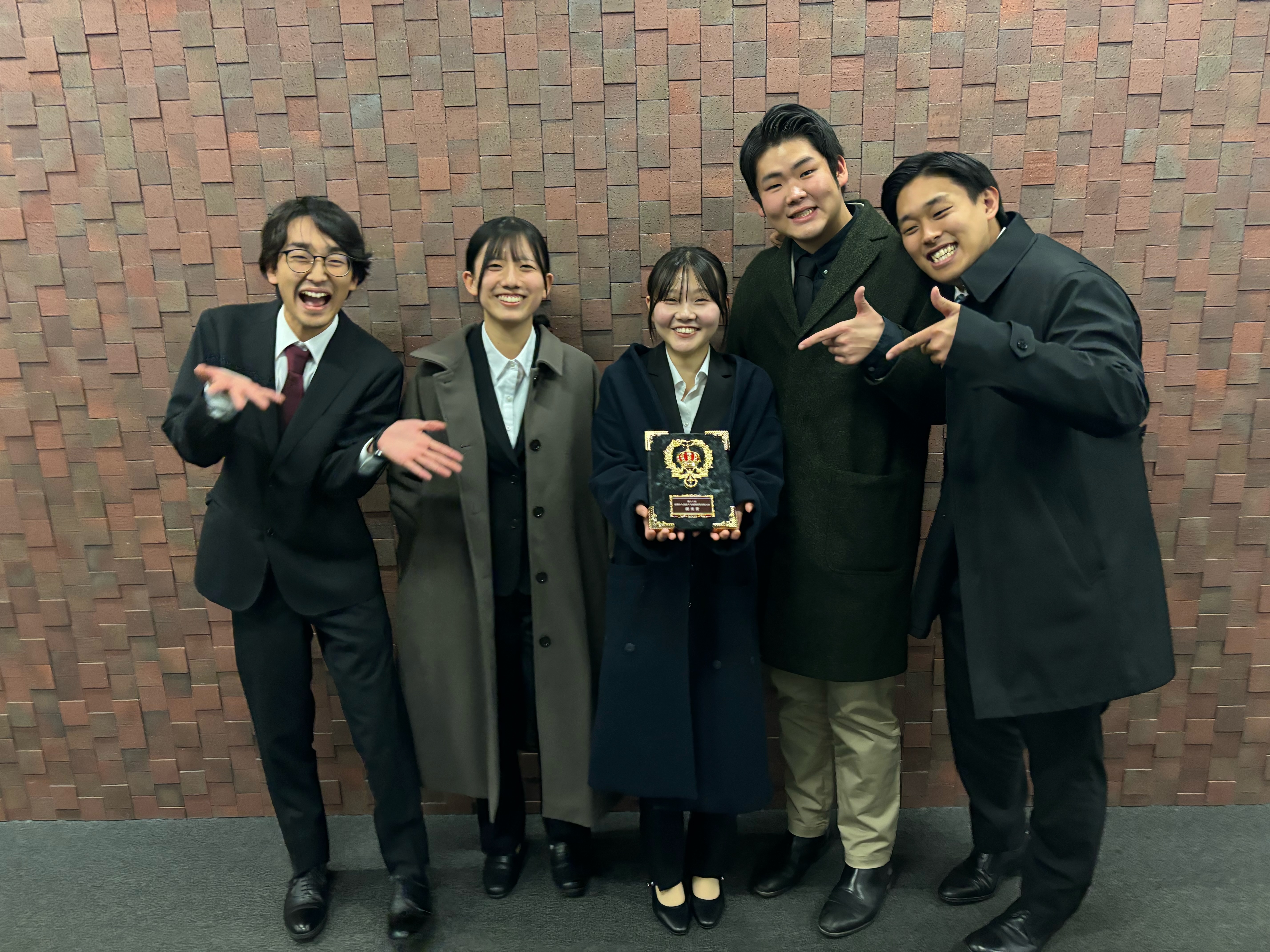 2025.1219_2政策学部・安達ゼミ「第21回 京都から発信する政策研究交流大会」で優秀賞・ベスト質問賞受賞！  (121374)